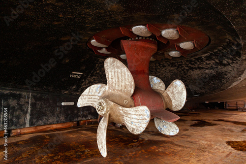The bottom of the ship was supported in dry dock with an azimuthal propulsion system and twin propellers aft and zinc anodes to protect against salt water.