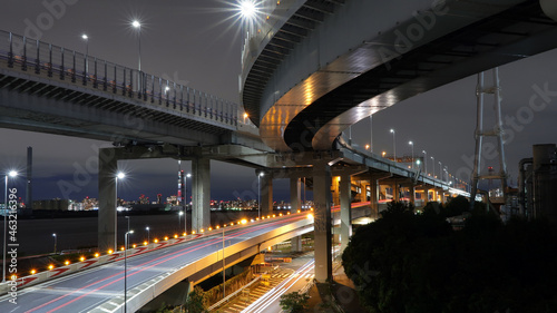 夜の首都高速道路 photo