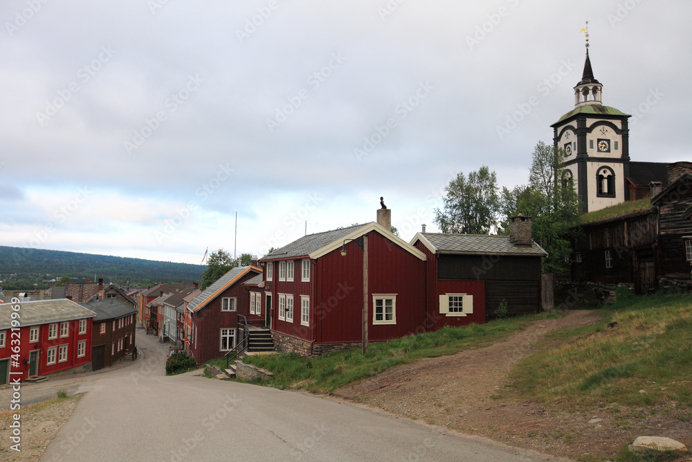 Fototapeta premium Streets of the old Røros (Roros), Norway