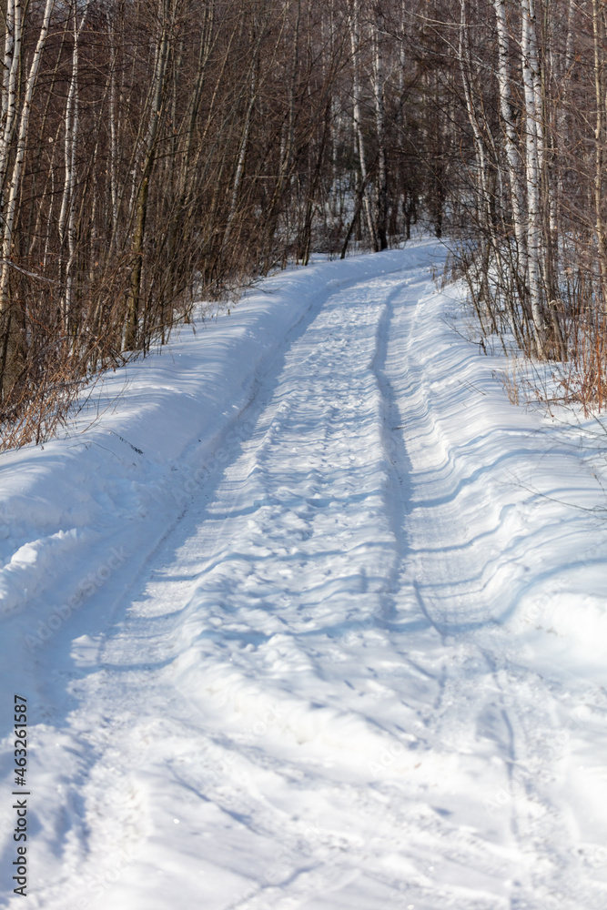 Obraz premium Snow on road in winter.