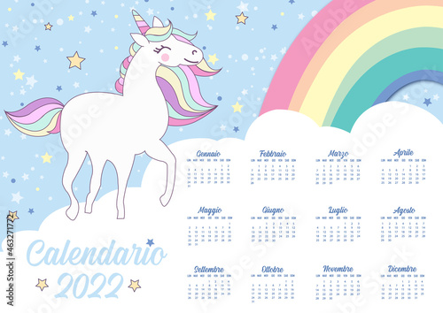 Calendario italiano 2022 con unicorno e arcobaleno  photo