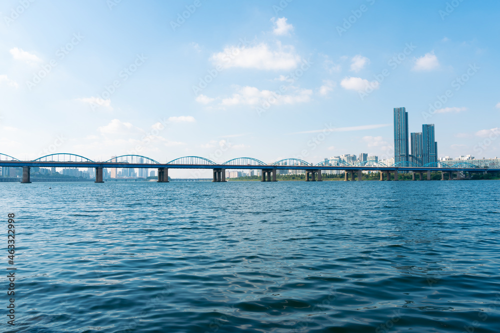 Fototapeta premium Dongjak Bridge and Banpo Han river park in Seoul, Korea