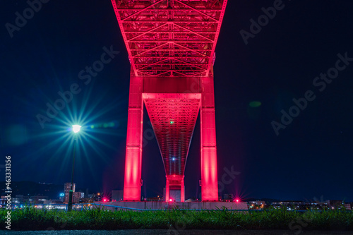 夜の若戸大橋