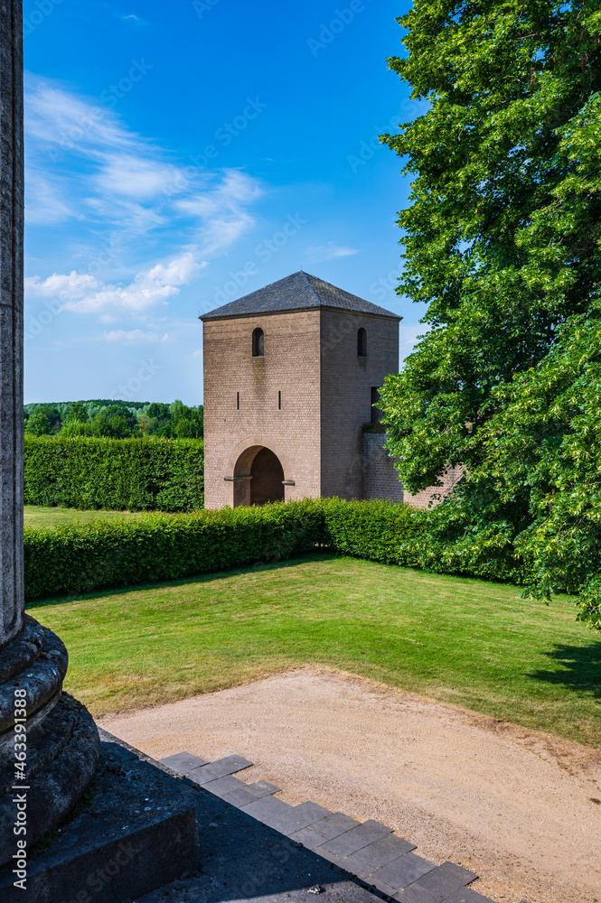 Wachturm als Teil der Befestigungsanlage der Colonia Ulpia Traiana in Xanten am Niederrhein