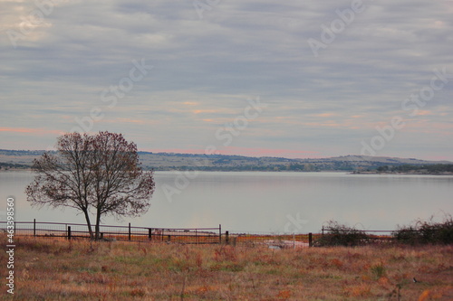 Embalse de Santilla en Otoño. Madrid, España