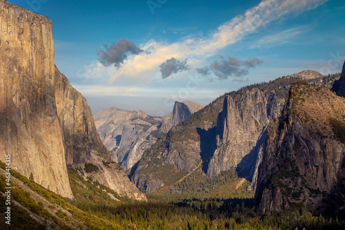 Landscape of Yosemite National Park in USA , au,