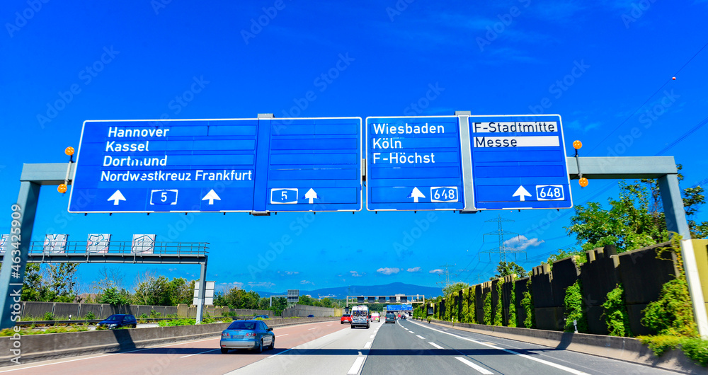 A5 bei Frankfurt am Main in Hessen