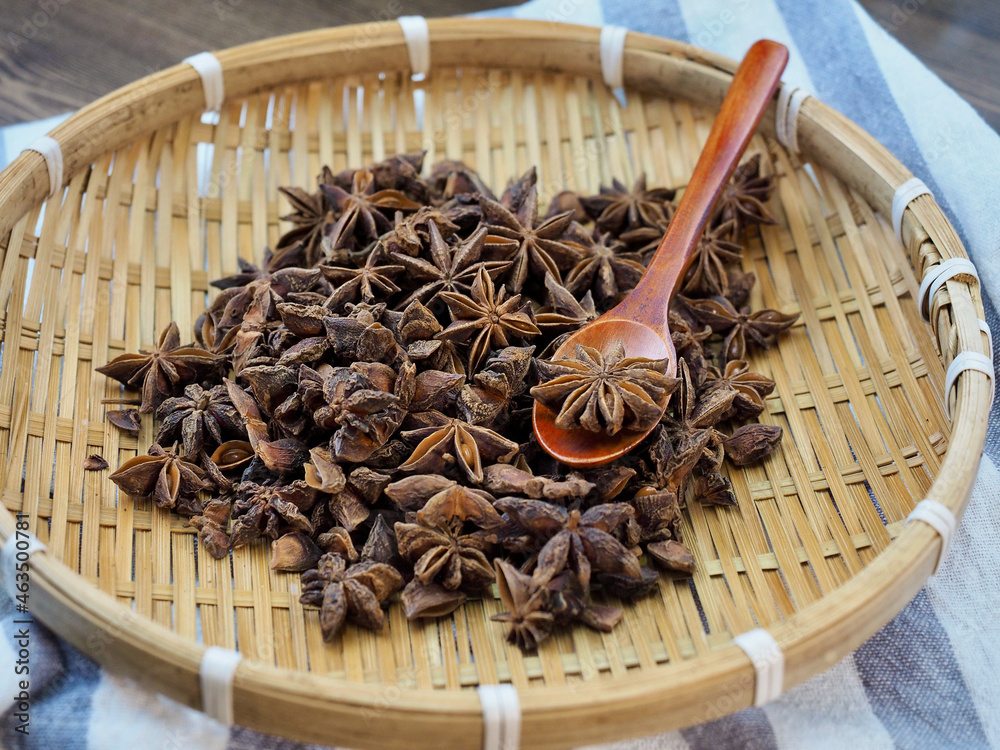 말린 향신료 스타아니스홀, 음식, 팔각향 foto de Stock | Adobe Stock