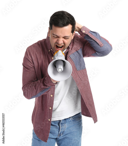 Protesting young man with m...