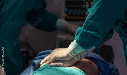 During the operation, the patient was in an operating room in an emergency hospital where the doctor had to perform CPR to stimulate the heart. 