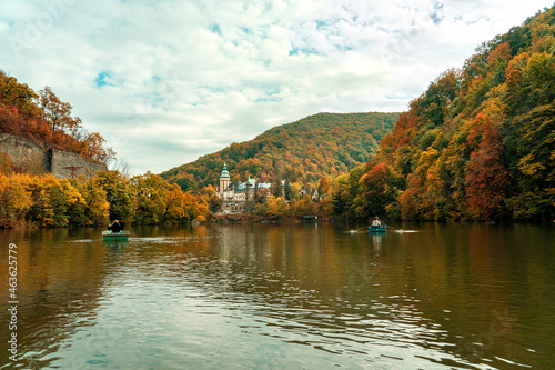 Quadro su tela boating on Hamori lake in Miskolc Lillafured with the palace on the background