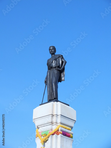 Queen Thao Suranaree Monument, Thailand photo