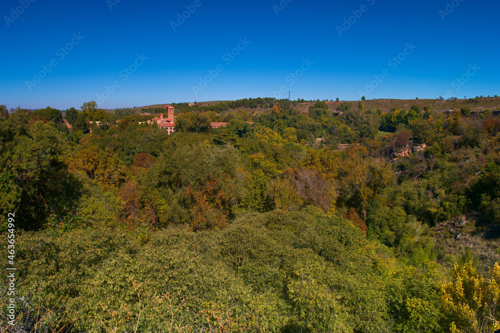architektura budynek zabytek drzewa niebo błękit monasterio de piedra architektura budynek zabytek drzewa niebo błękit monasterio de piedra