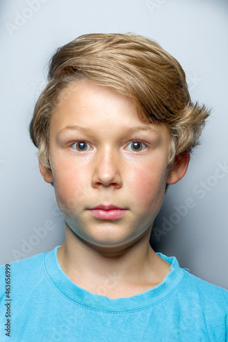 portrait garçon de dix ans