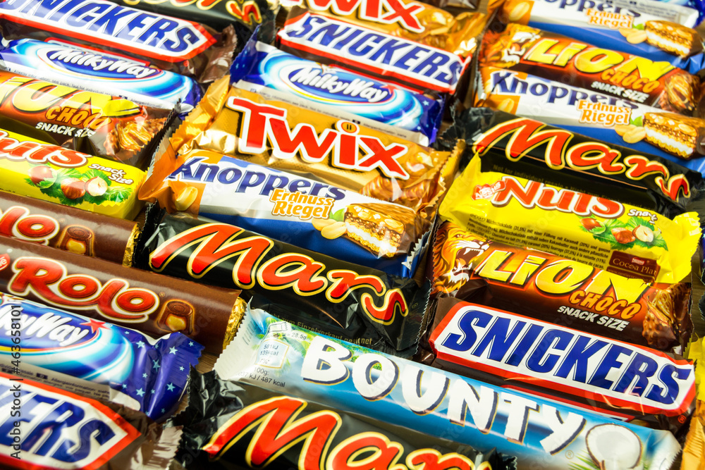 Various chocolate bars Mars Twix Snickers Lion Nuts Knoppers Photos | Adobe  Stock