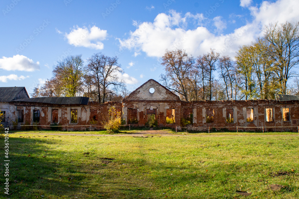 Obraz premium Old vintage abandoned medieval villa. Red brick ruins