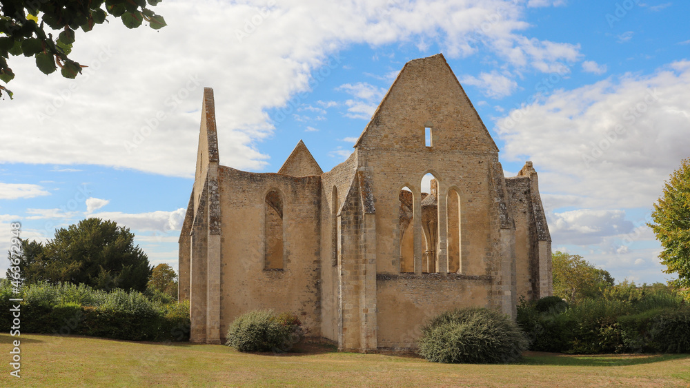 Centre - Yèvre-le-Chatel - Ruines de Eglise Saint-Lubin