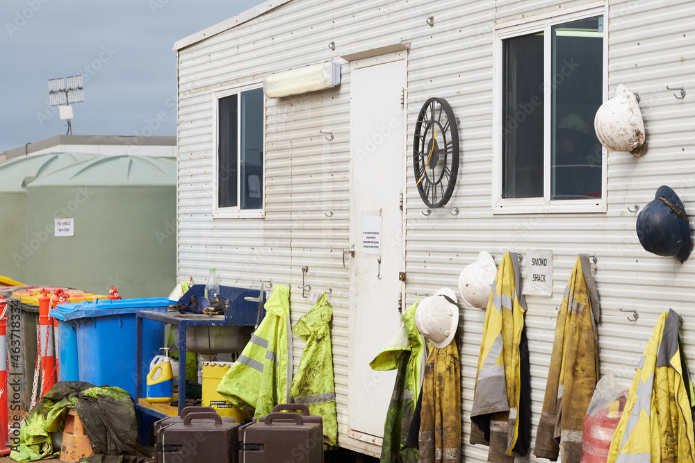 Workers break cabin on gas drilling site Workers break cabin on gas drilling site