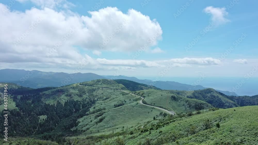 山・ドローン 山・ドローン