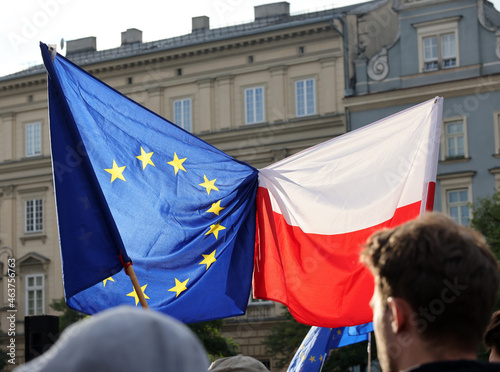 We stay; the government leaves! People protest against the verdict of the Constitutional Tribunal. Many citizens believe that the verdict is a step towards Polexit