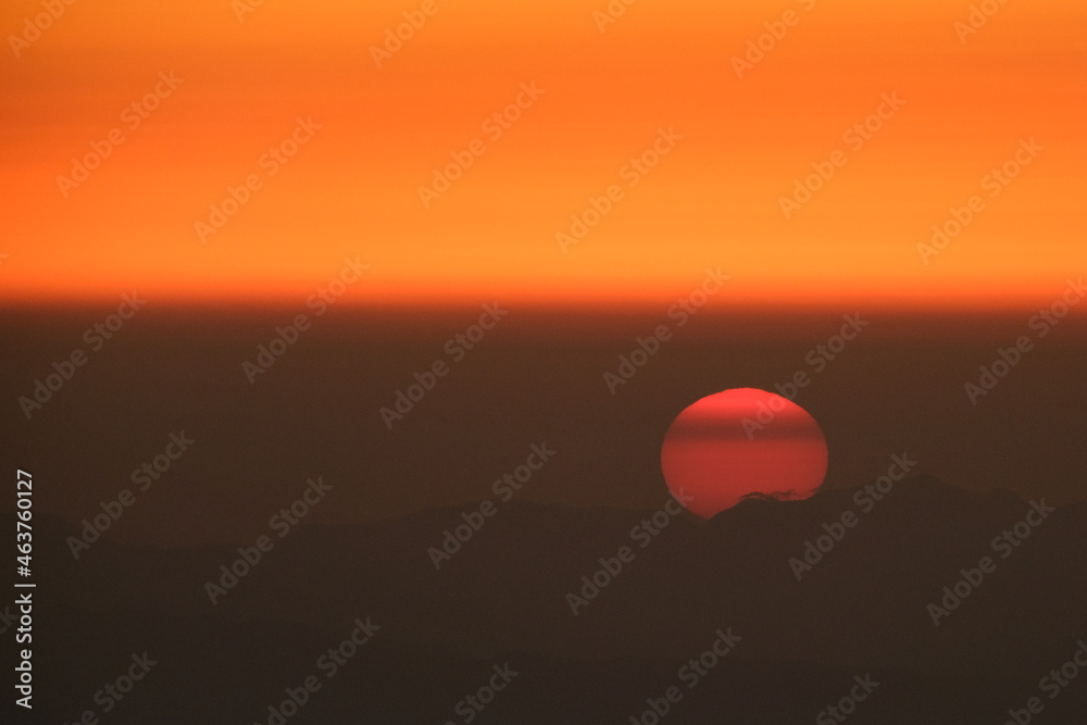 Fototapeta premium 夕暮れ時の北アルプス。