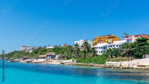 Waterfront of Isla Mujeres in Mexico © TOimages