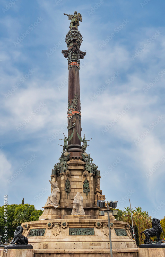 Fototapeta premium The monument of Christopher Columbus in Barcelona, is a 60 meters high column, It was put up for the universal exposition of 1888 in homage to the famous explorer. isolated on white background