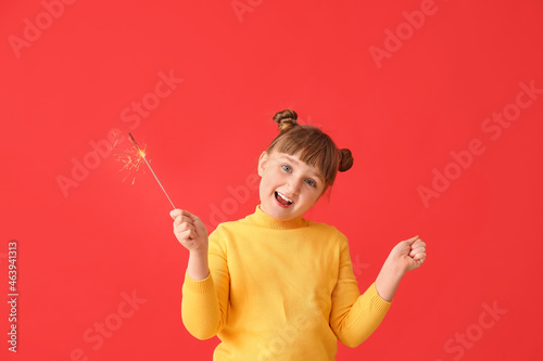 Cute girl with Christmas sp...