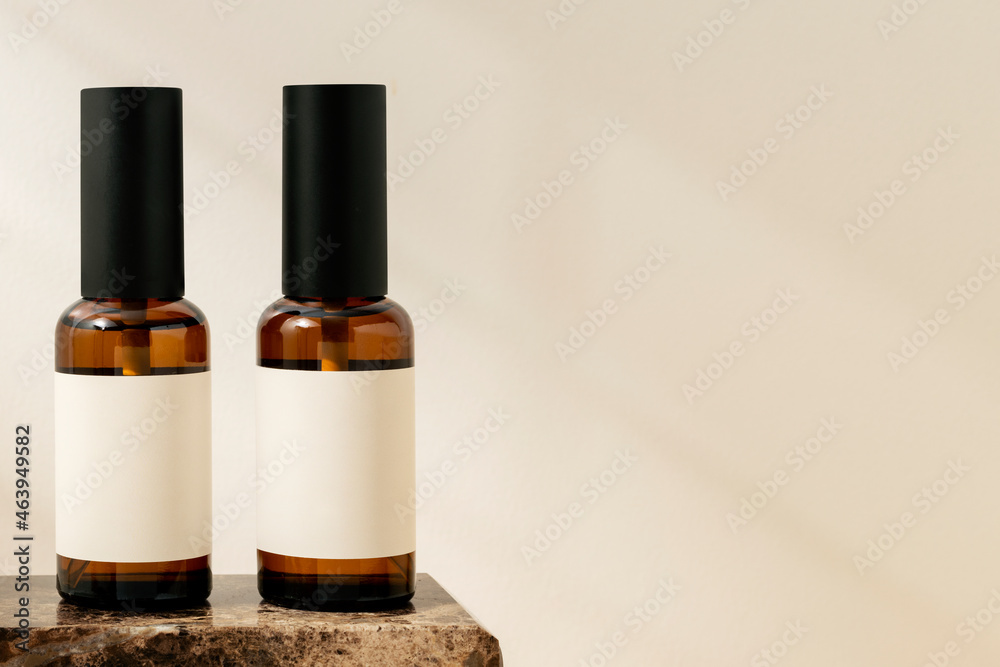 Essential oil spray bottle, aromatic beauty product Essential oil spray bottle, aromatic beauty product