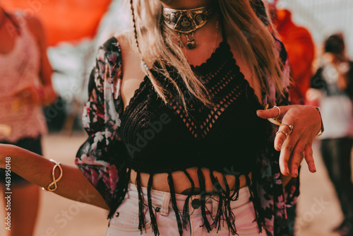 Fotografie Summer music festival aesthetic, boho girl fashion photo