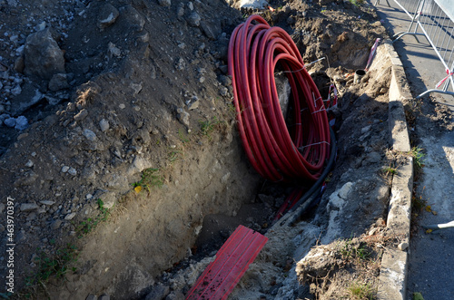 Obraz na plátně laying high voltage cables to the ground