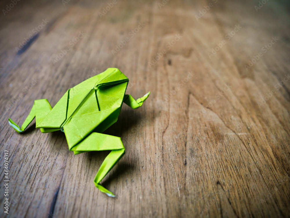 カエルの折り紙 Stock Photo | Adobe Stock