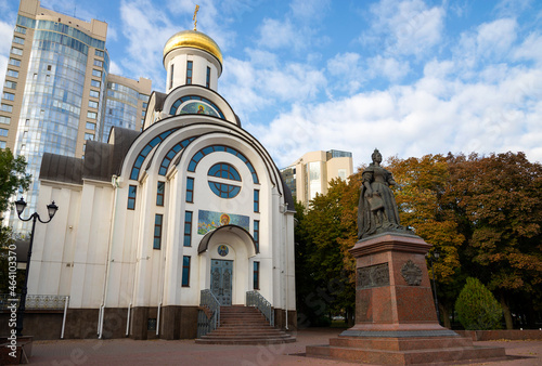 Monument to the Russian Empress Elizabeth Petrovna and the Old Pokrovsky Church. Rostov-on-Don photo