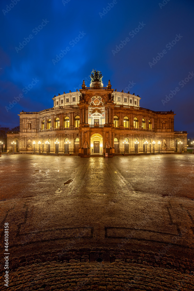 Semperoper opera house in Dresden, Saxony, Germany Semperoper opera house in Dresden, Saxony, Germany