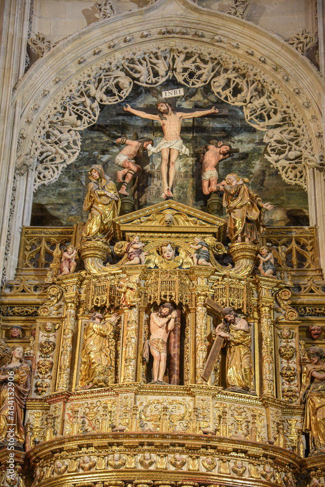 Fototapeta premium Burgos, Spain - 16 Oct, 2021: Altar of the Chapel of the Condestable in the Style Gothic Cathedral of Burgos, Castilla Leon
