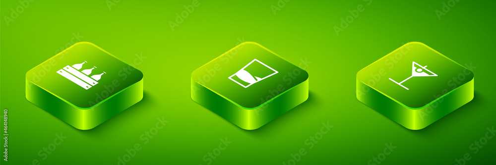 Obraz premium Set Isometric Glass of vodka, Martini glass and Bottles wine wooden box icon. Vector
