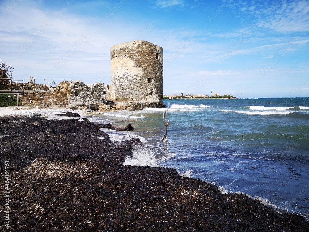 Sardinien Spiaggia le Saline mit Torre delle Saline