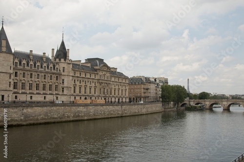 bridge over the river seine