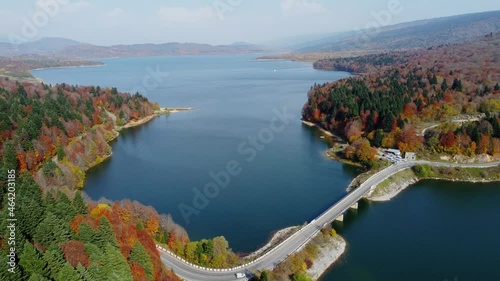 Autumn colors near the lake
