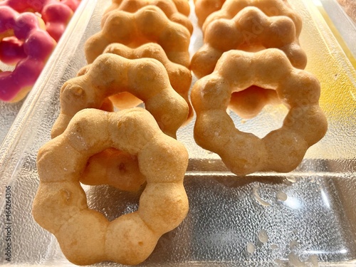 Close-up photo of Plain confectionery, a dessert made of flour and sugar. It is commonly consumed by the general public. It smells delicious and colorful.