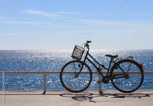 Bicycle on the beach © Greg