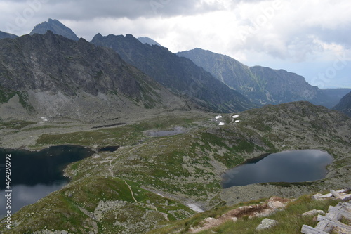 Fototapeta Naklejka Na Ścianę i Meble -  landscape with lake and mountains