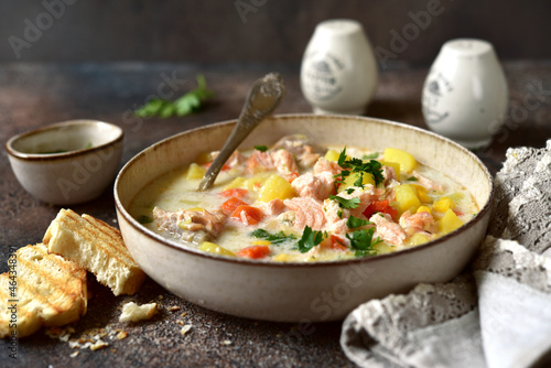 Chowder - thick potato soup with trout ( salmon ) and cream .