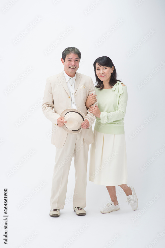 帽子のシニア男性と奥様 帽子のシニア男性と奥様