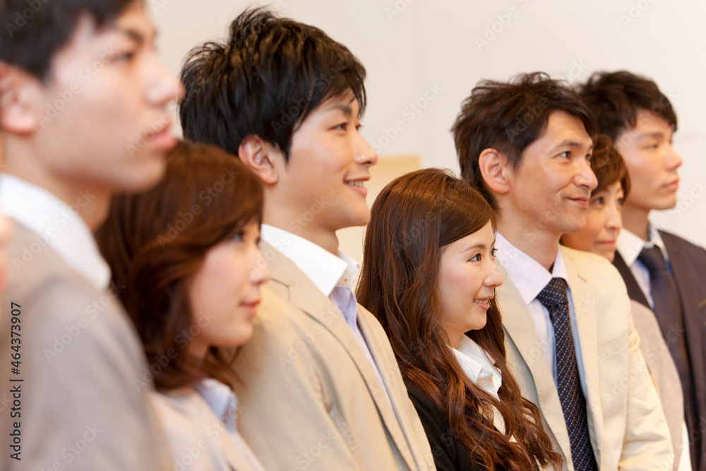 ビジネスマン7人