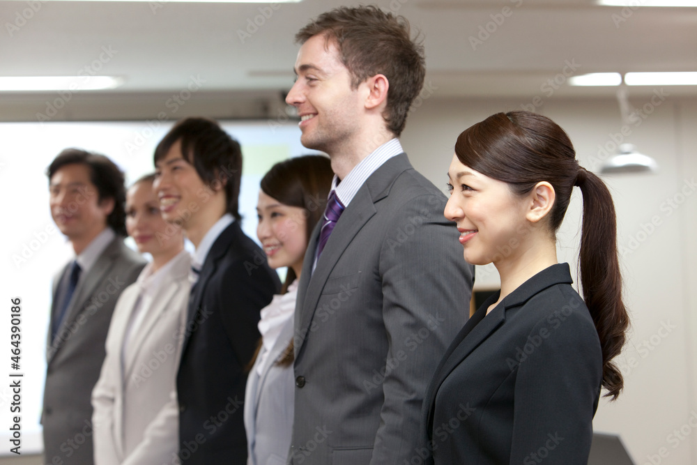 笑顔のビジネスマン6人 笑顔のビジネスマン6人