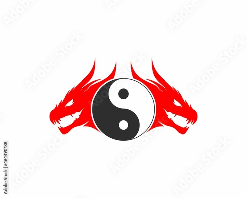 Two dragon head with yin and yang in the middle