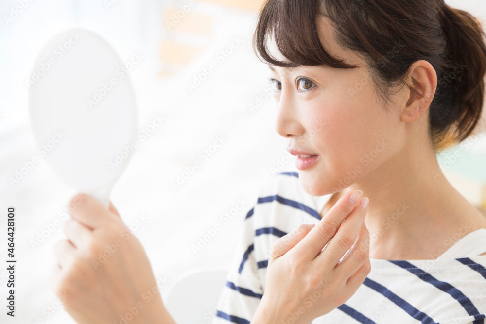 日本人女性の美容イメージ