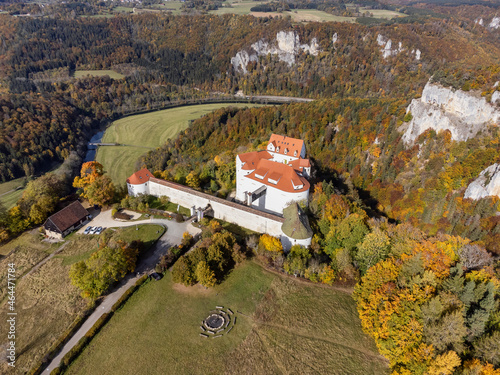 Die Burg Wildenstein im oberen Donautal photo