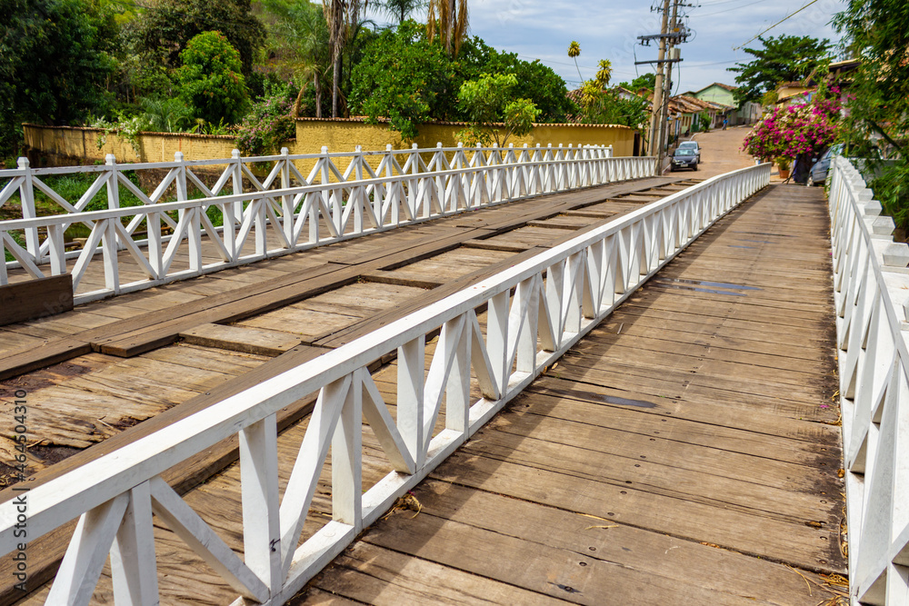 Ponte de madeira sobre o Rio Vermelho na Cidade de Goiás. (Goiás Velho).